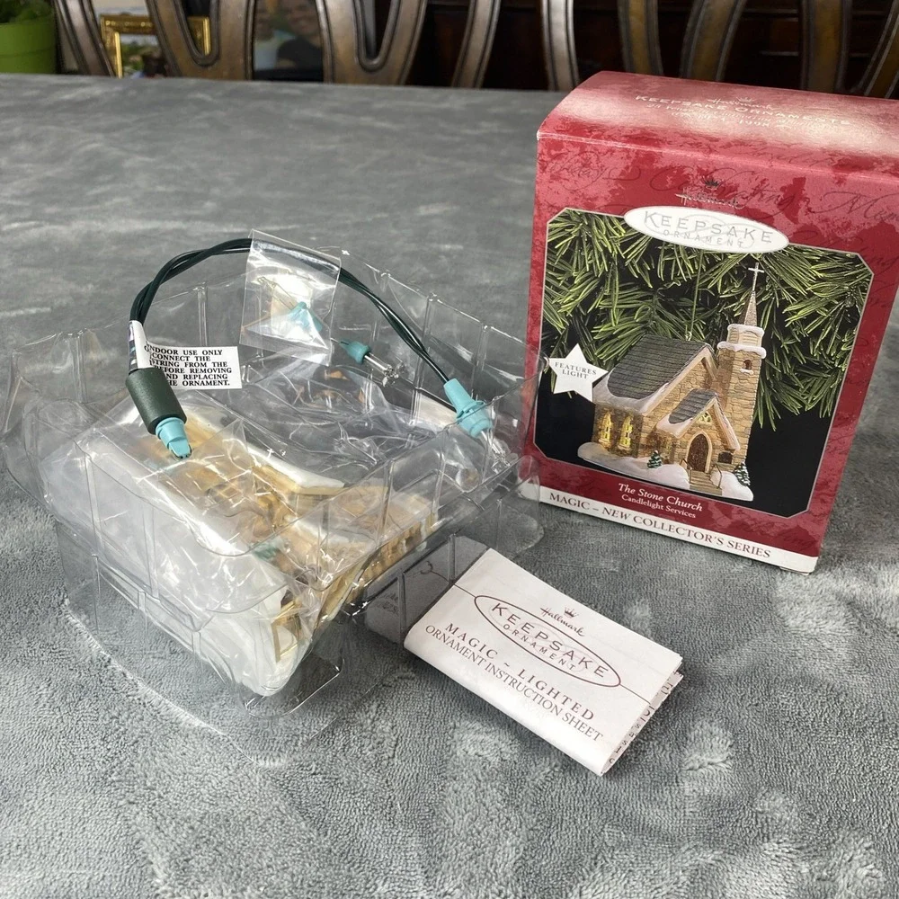 Hallmark Keepsake Ornament Candlelight Services Series The Stone Church 1998